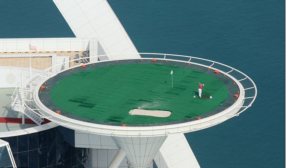 PlayStation Arabia brings 'Play Has No Limits' to life with the PS5 unboxing  on the Burj Al Arab Helipad｜Arab News Japan